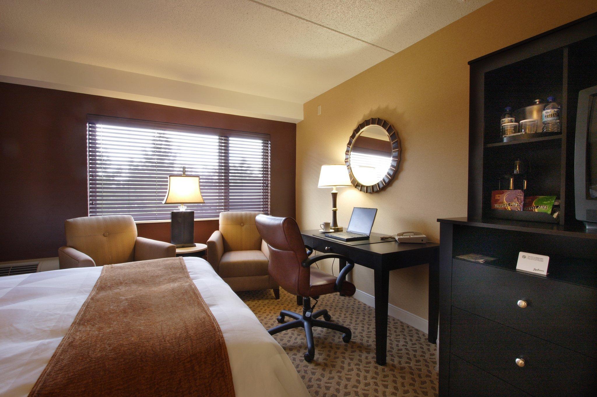 Oneida Casino Hotel Green Bay Room photo